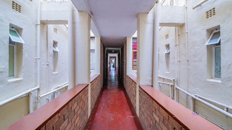 1 Bedroom Property for Sale in Amalinda Eastern Cape